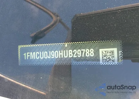 2017 Ford Escape Titanium z USA, uszkodzony, nr VIN 1FMCU0J90HUB29788